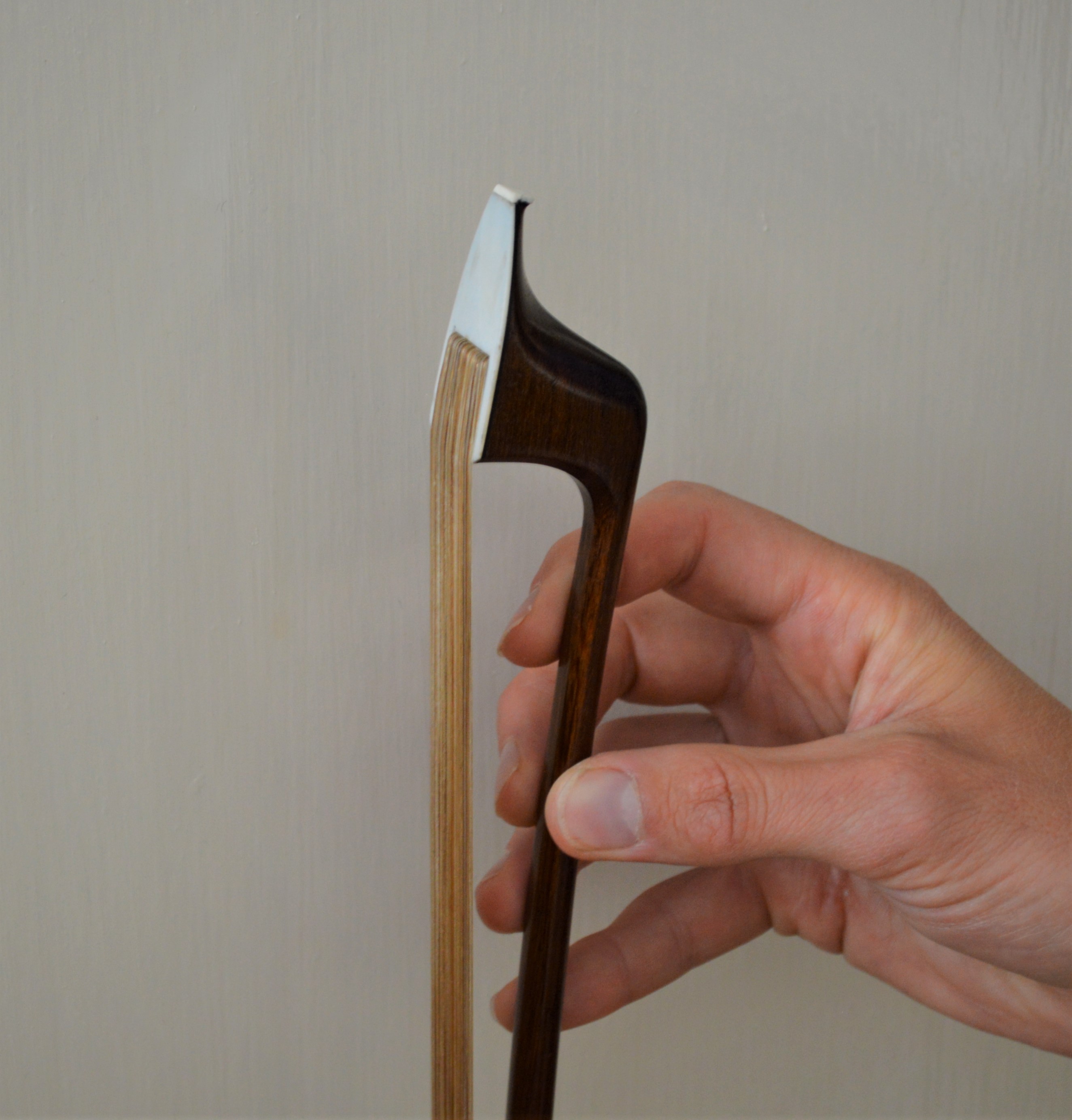 How to "Crab Walk" by crawling your fingers up and down the stick of the bow